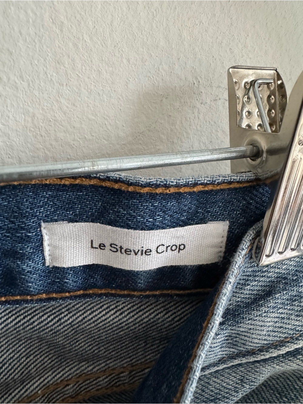 FRAME Le Stevie Crop Jeans Women’s 23 Distressed Raw Hem 100% Cotton - Picture 4 of 8